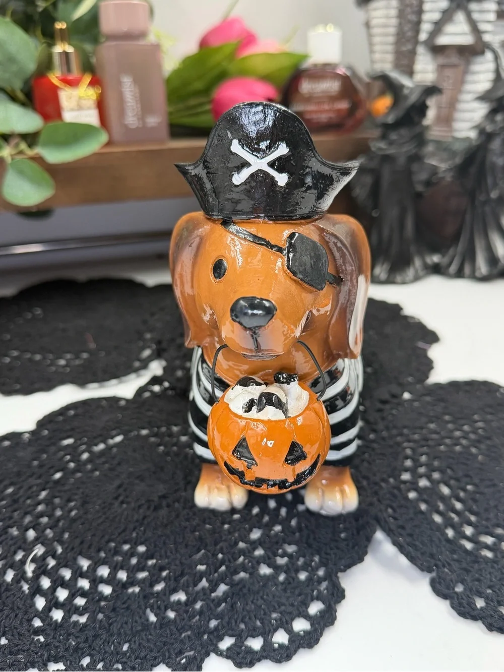 halloween dachshund dog pirate costume candy bucket figurine decor new